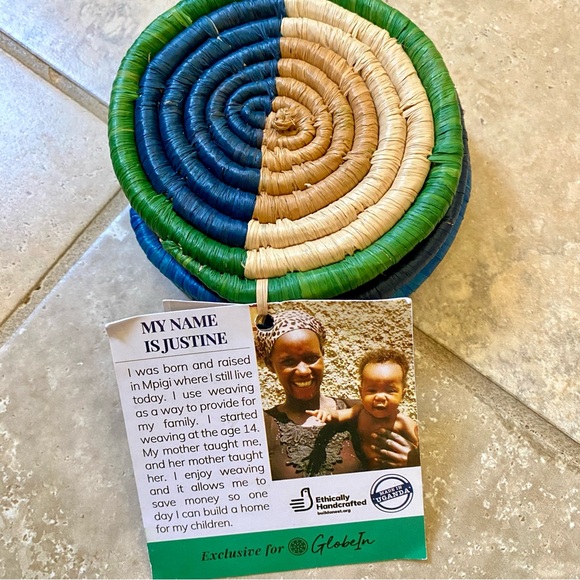 🆕 Uganda Oceana Raffia Coasters - set of 4 - Picture 2 of 7